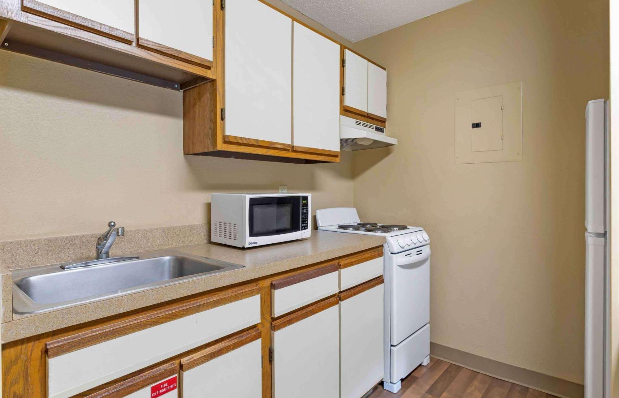 Extended America - - West Hills 2* Knoxville
